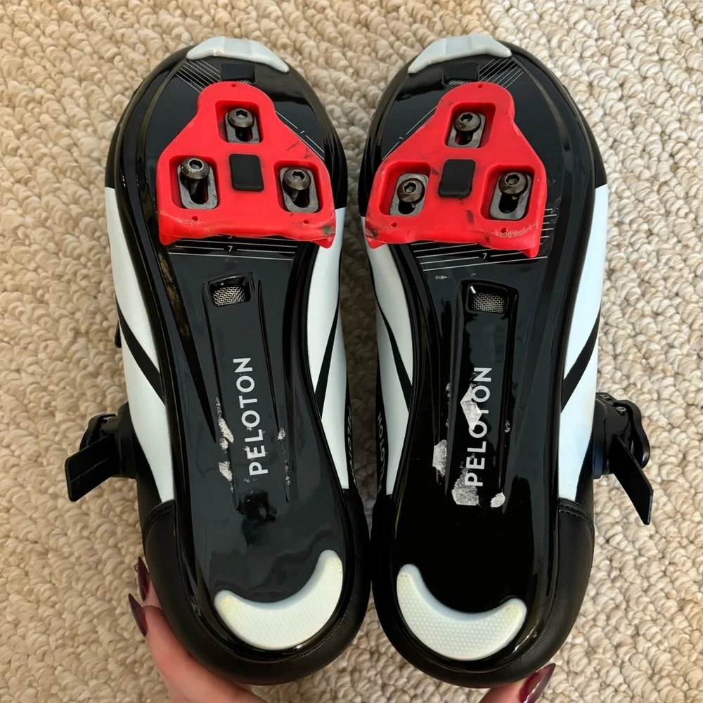 UNISEX PELOTON Cycling Shoes, Size 41. (Men’s 8, Women’s 10) - Picture 4 of 11
